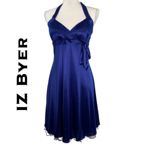 Iz Byer Dresses & Skirts - IZ Byer Halter A-Line Dress Size M